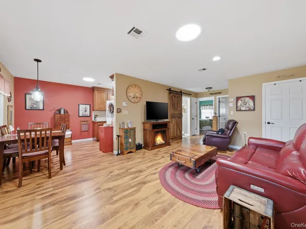 265 Newcastle Court #B, Ridge, NY 11961