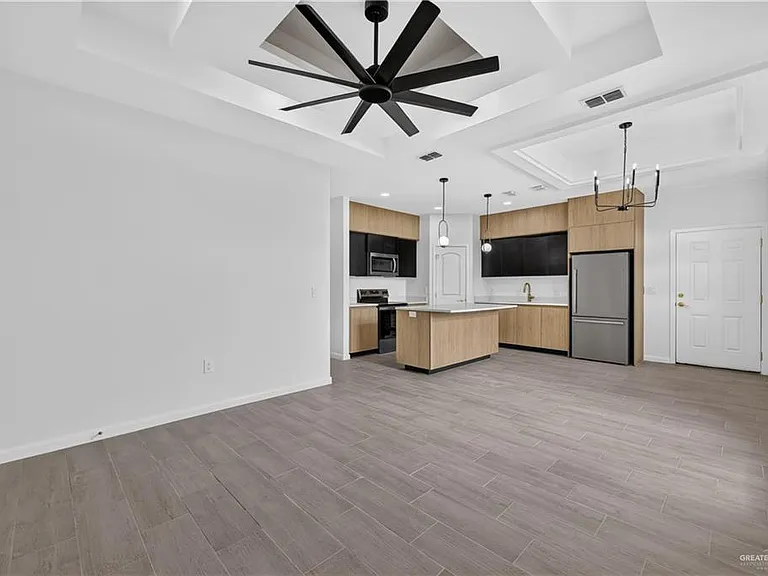 1905 Monaco Dr #1 — Photo 6