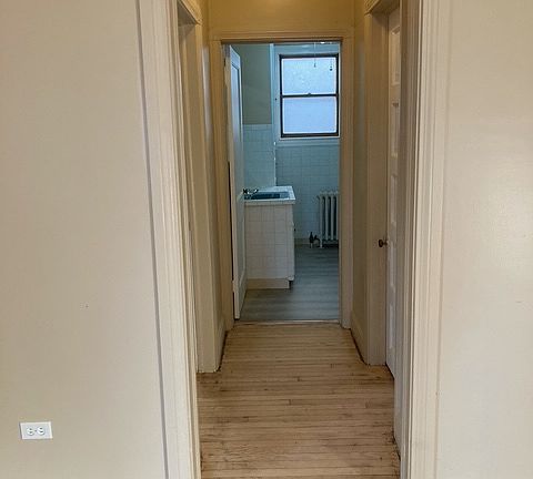 HALL TO BEDROOM 1 & BATHROOM