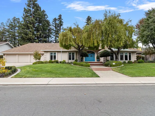 1413 Riveroaks Dr, Modesto, CA 95356