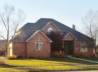 2517 Dickens Dr, Springfield, IL 62711