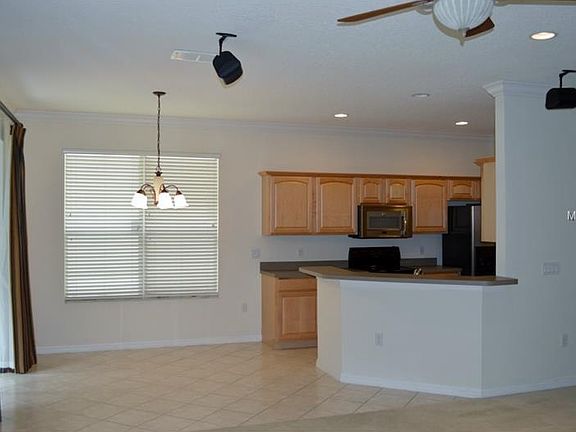 4th image of 266 Venetian Bay Cir