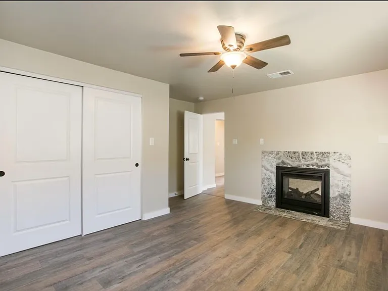 635 Adams St NE #A — Photo 14