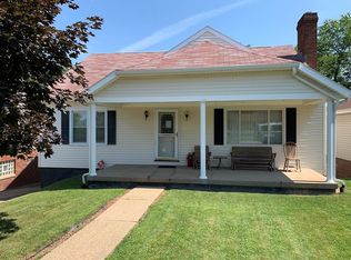 42 Hickory Ln, Wheeling, WV 26003