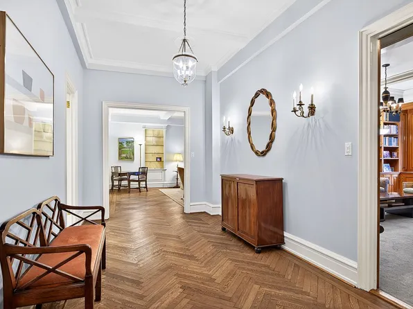 1125 Park Ave #5C, New York, NY 10128