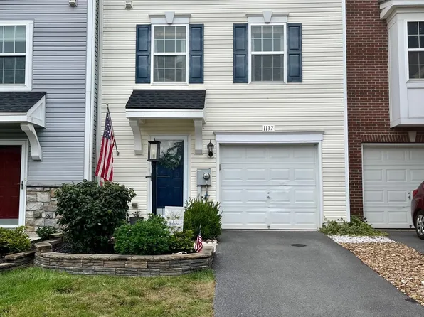 1137 Mare St, Ranson, WV 25438