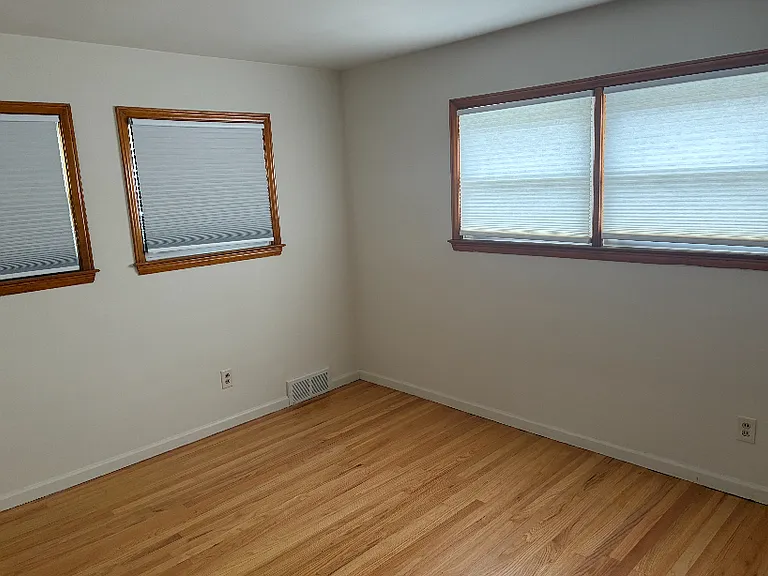 8949 Fox Ave — Photo 11