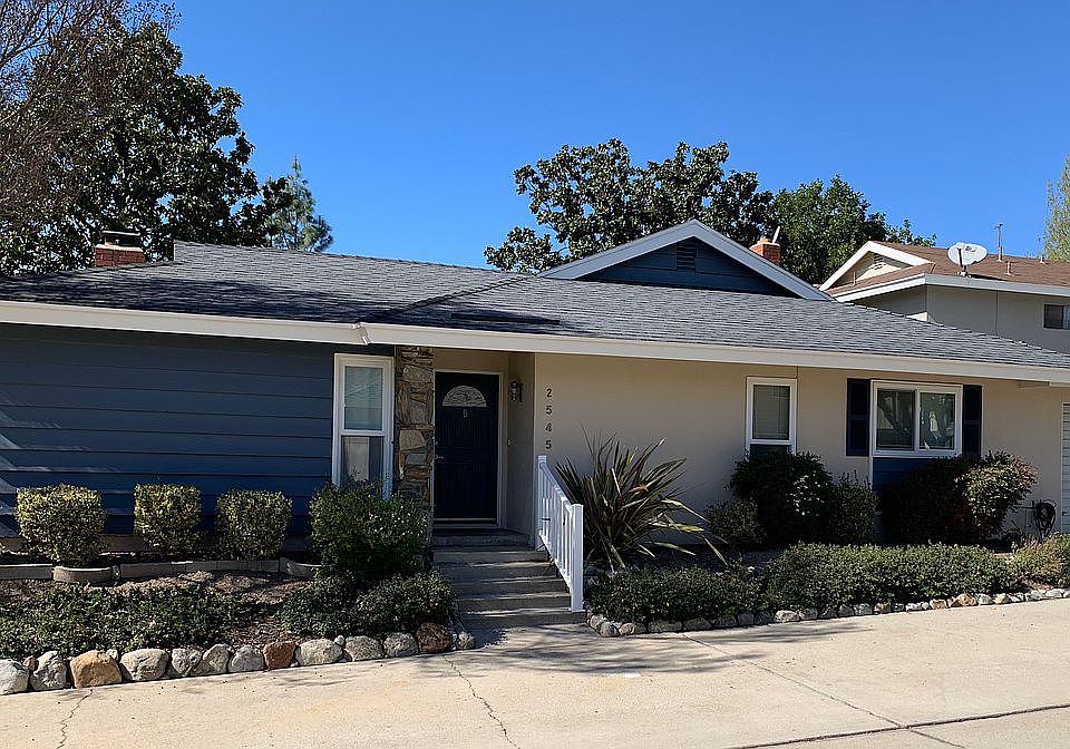 1st image of 2545 College Ln