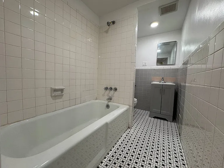 914 Pierce Ave #B — Photo 9