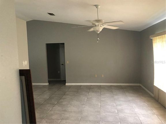 4th image of 1165 Fleetwood Dr