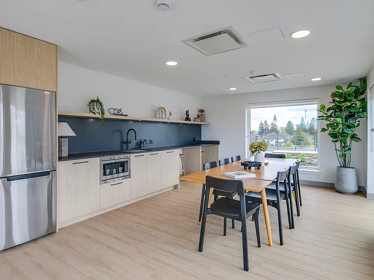 5828 Granville St — Photo 15