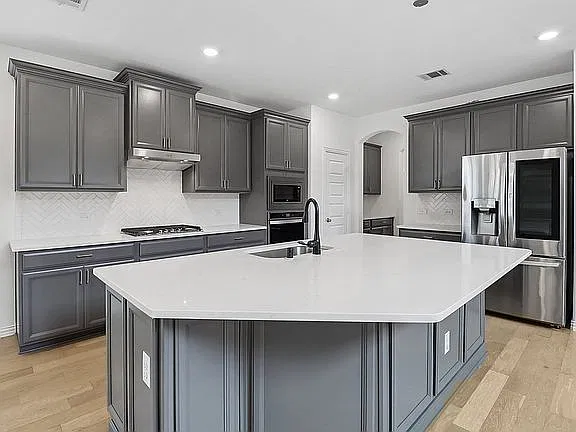 3 bed, 2839 sqft, $2,800 — Photo 3