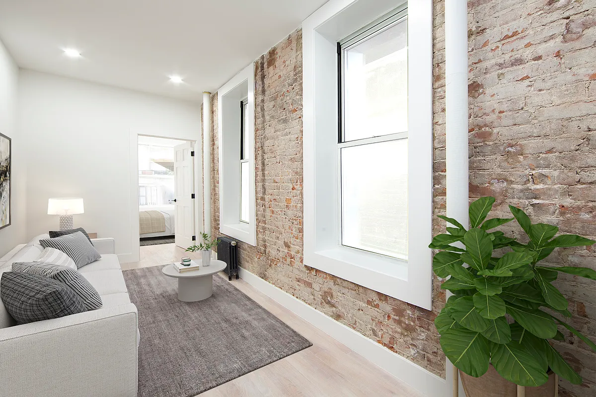 Building Photo - 229 E 11th St #1A