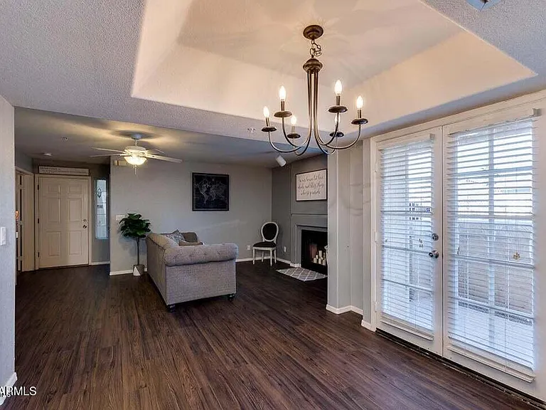 1333 E Morten Ave #140 — Photo 7