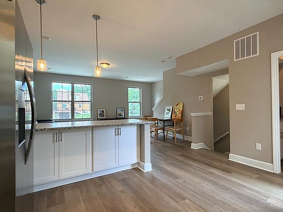 3rd image of 381 Cityscape West Dr