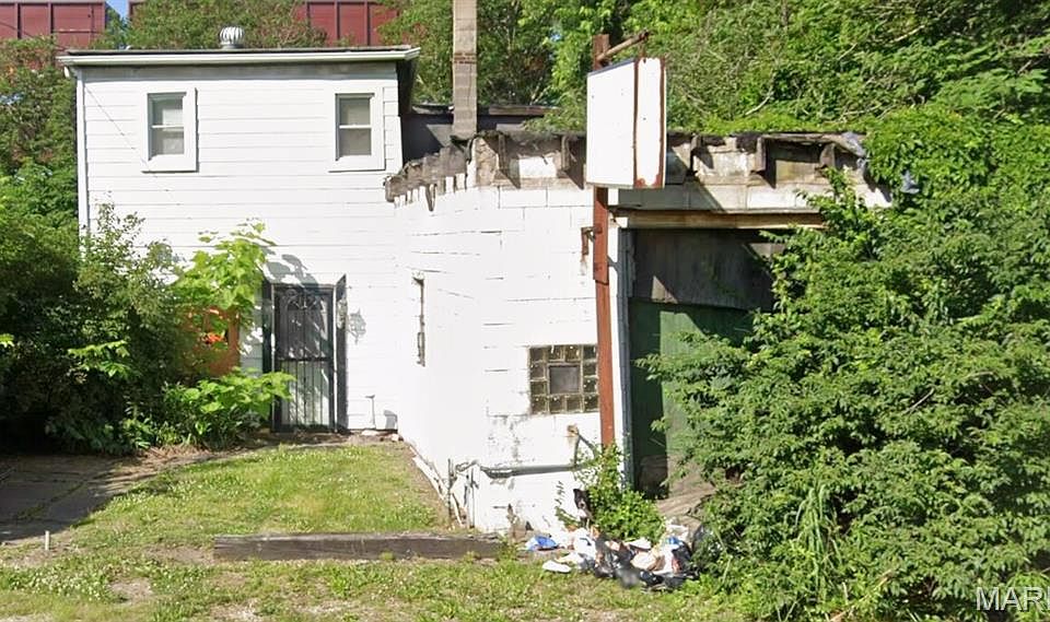 1st image of 1956 Baker Ave