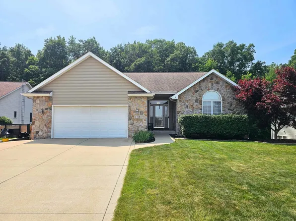 4182 Hickory Ln, Swartz Creek, MI 48473