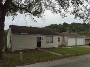 1335 Meadow Dr, Arnold, MO 63010