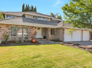 19 Sage River Cir, Sacramento, CA