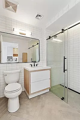 Rented by REAL New York | media 19