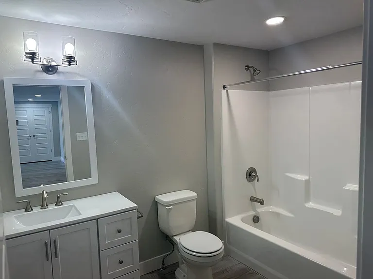 585 N Grand Falls Ct #B — Photo 9