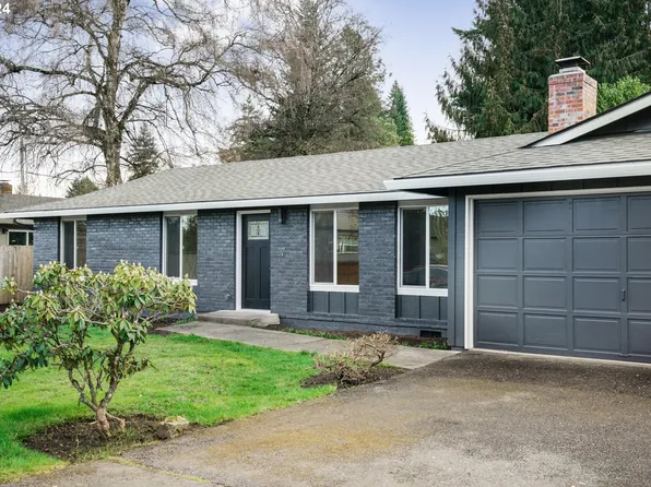 711 NW 119th St, Vancouver, WA 98685
