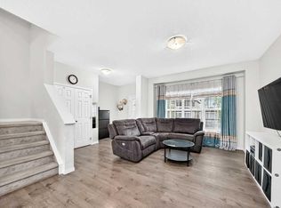 246 S Walgrove Ter SE, Calgary, AB T2X 4E7