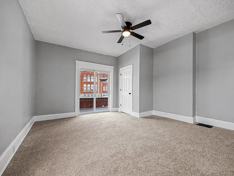 417 W 19th St #2 — Photo 7