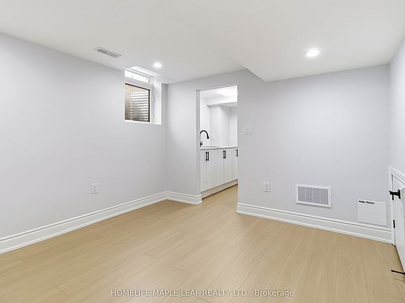 5th image of 90 Burgby Ave #Basement