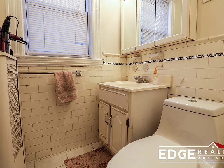 38 Lawton St #1 — Photo 8