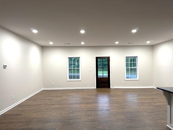 5th image of 200 Endville Rd