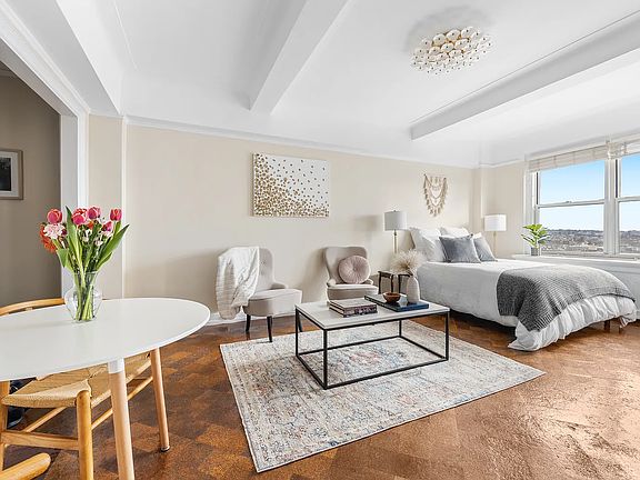 2nd image of 70 Remsen St APT 10G