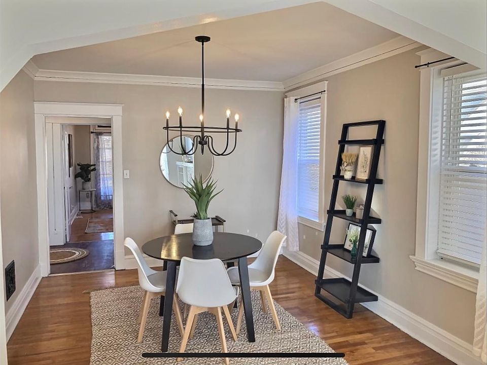 Dining room: view while standing in living room