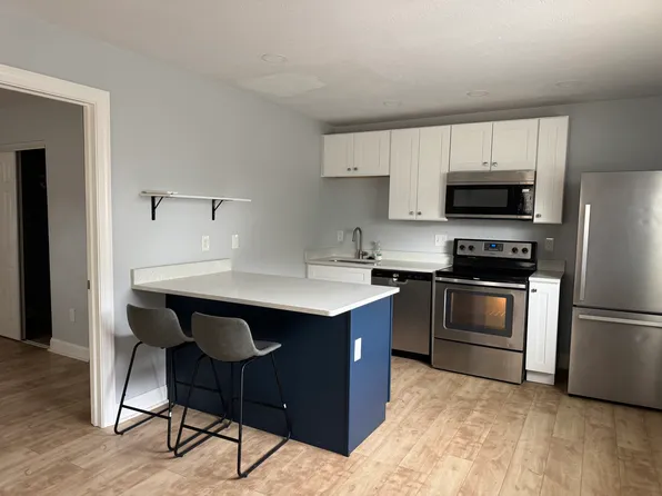 737 E Sycamore St, Columbus, OH 43206