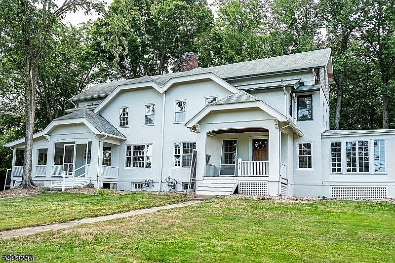 1st image of 433 Mountain Ave