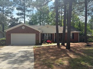 20 Sandhills Cir, Pinehurst, NC 28374