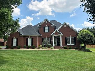 2922 Meadow Ridge Ct, Bowling Green, KY