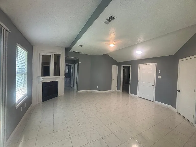 7218 Arista Dr — Photo 4