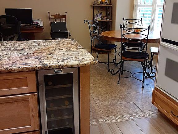 Island & built-in bar cooler