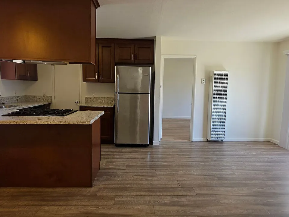 7881 Holt Dr.