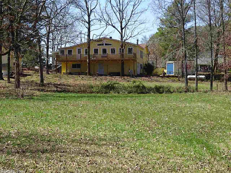 2nd image of 104 Breezehill Rd