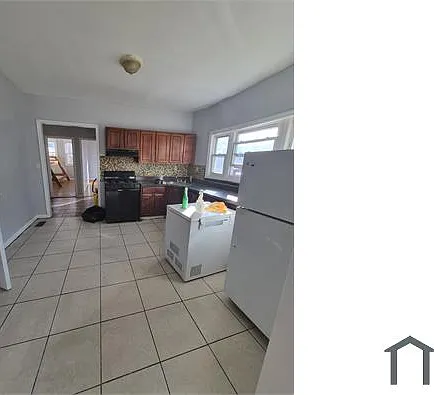 3 bed, $2,300 — Photo 1