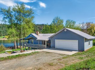927 Mission Lake Rd, Kettle Falls, WA 99141