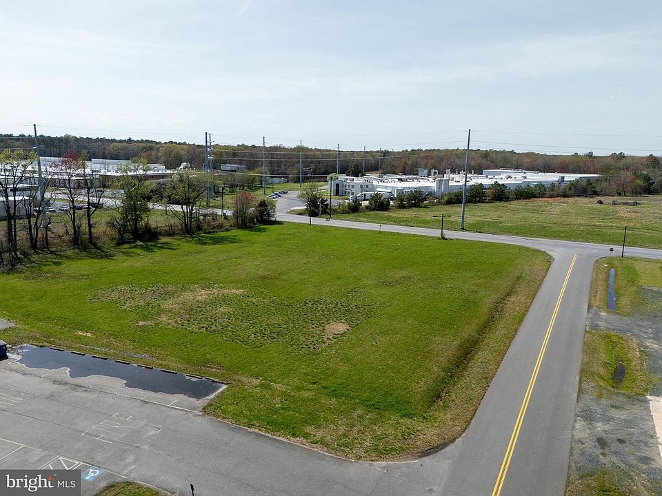 1st image of Woods Rd