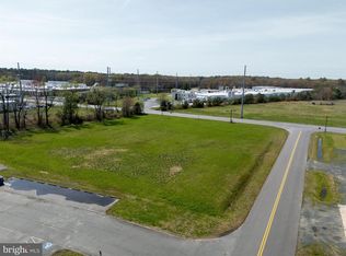 Woods Rd, Cambridge, MD 21613
