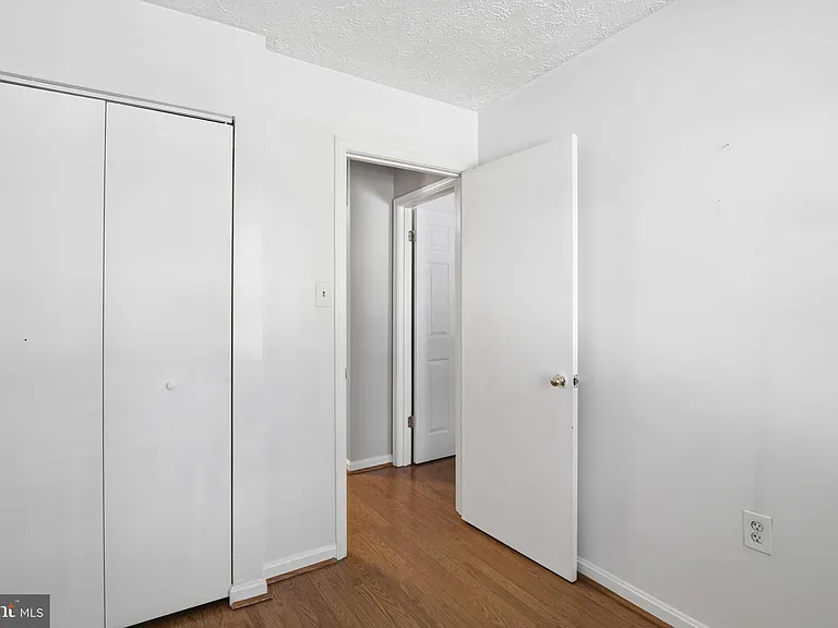 4330 Gilmer Ct — Photo 11