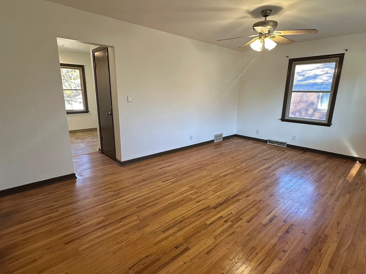 3 bed, 1650 sqft, $1,600 — Photo 4