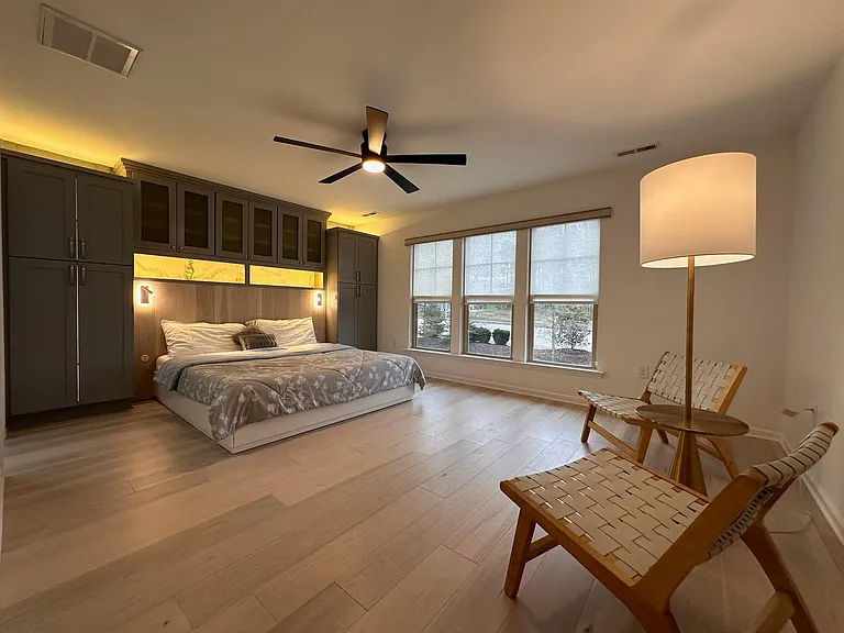 706 Denhoff Dr — Photo 32