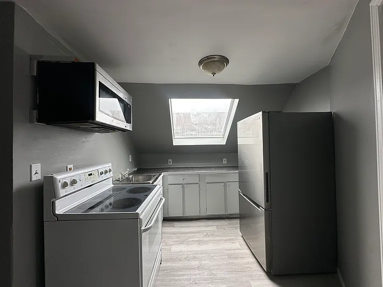 41 Carolina Ave #3 — Photo 5