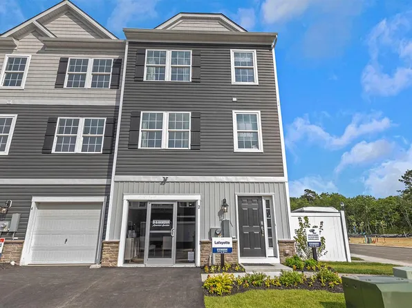 29 Baybreeze Dr, Waretown, NJ 08758